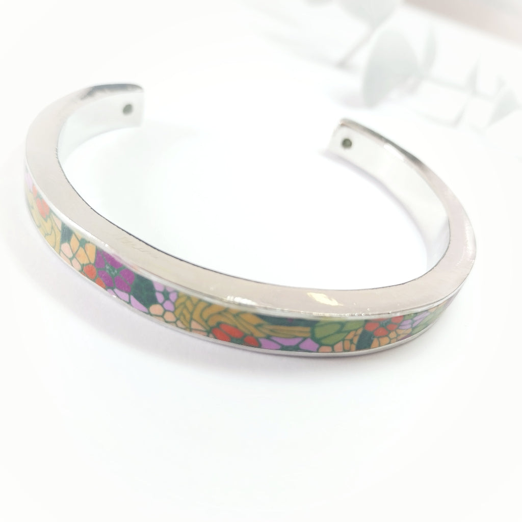 Cuff bracelet