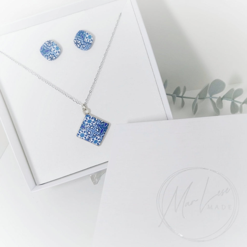 Blue Stud and Pendant Gift Set