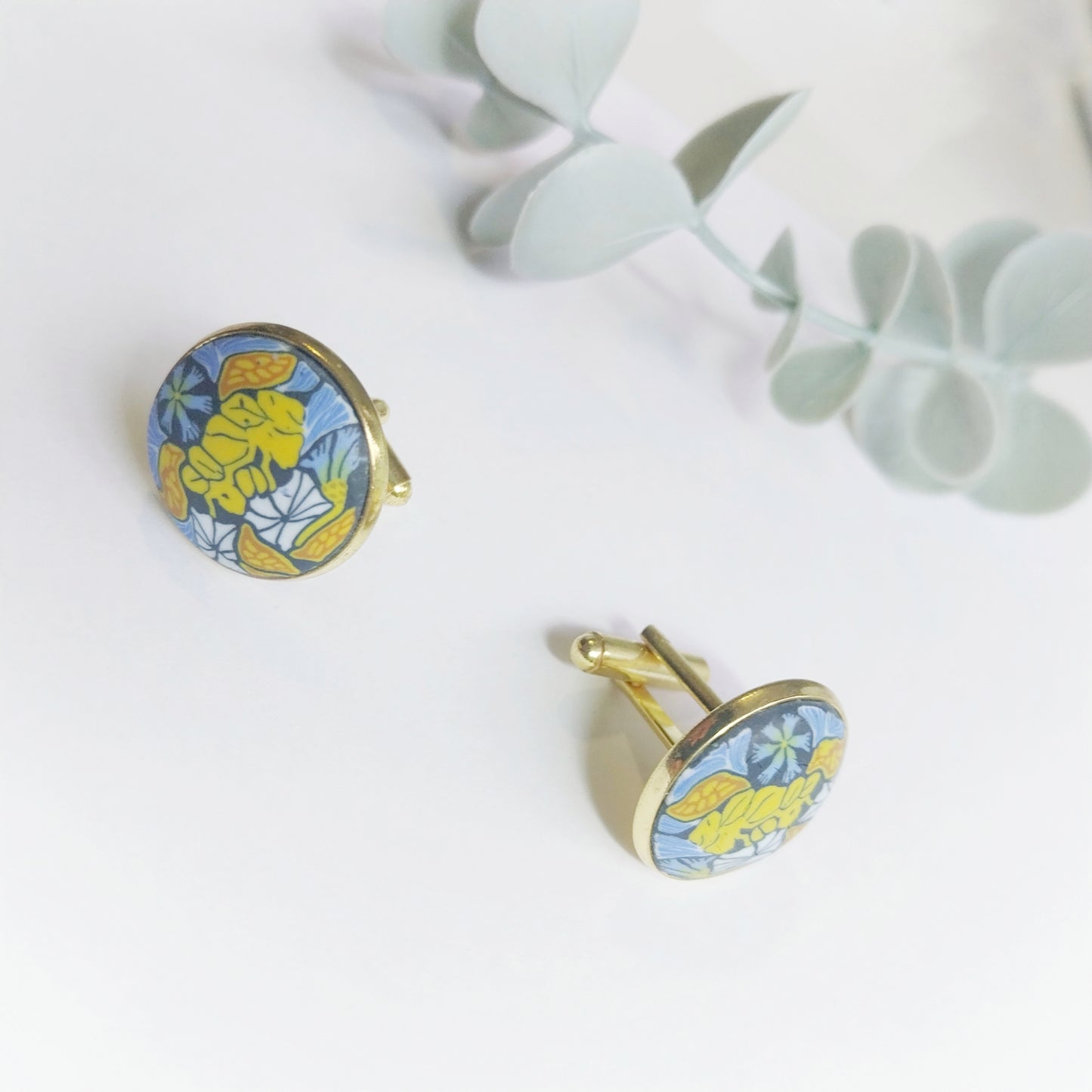 Cufflinks