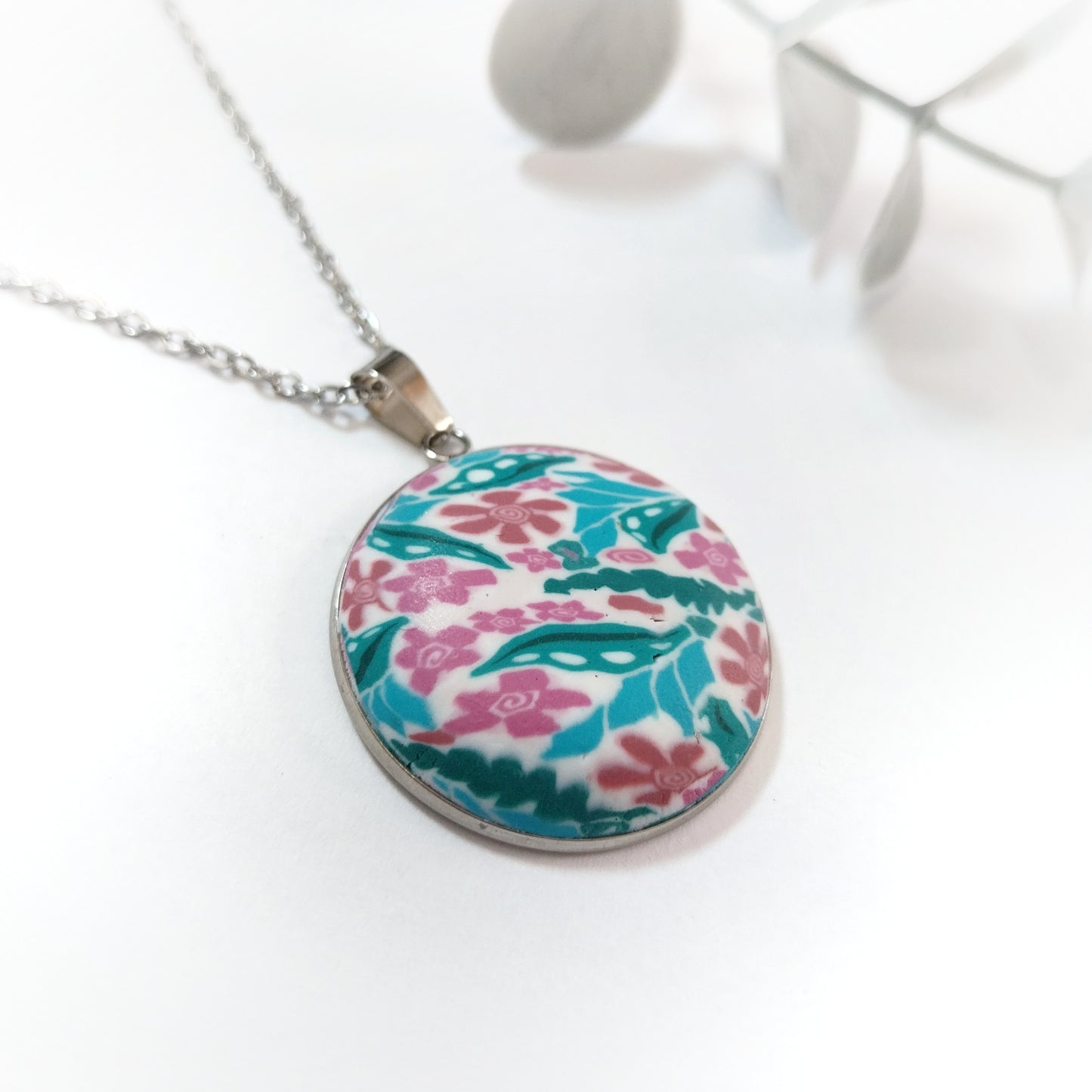 Large Round Pendant Necklace