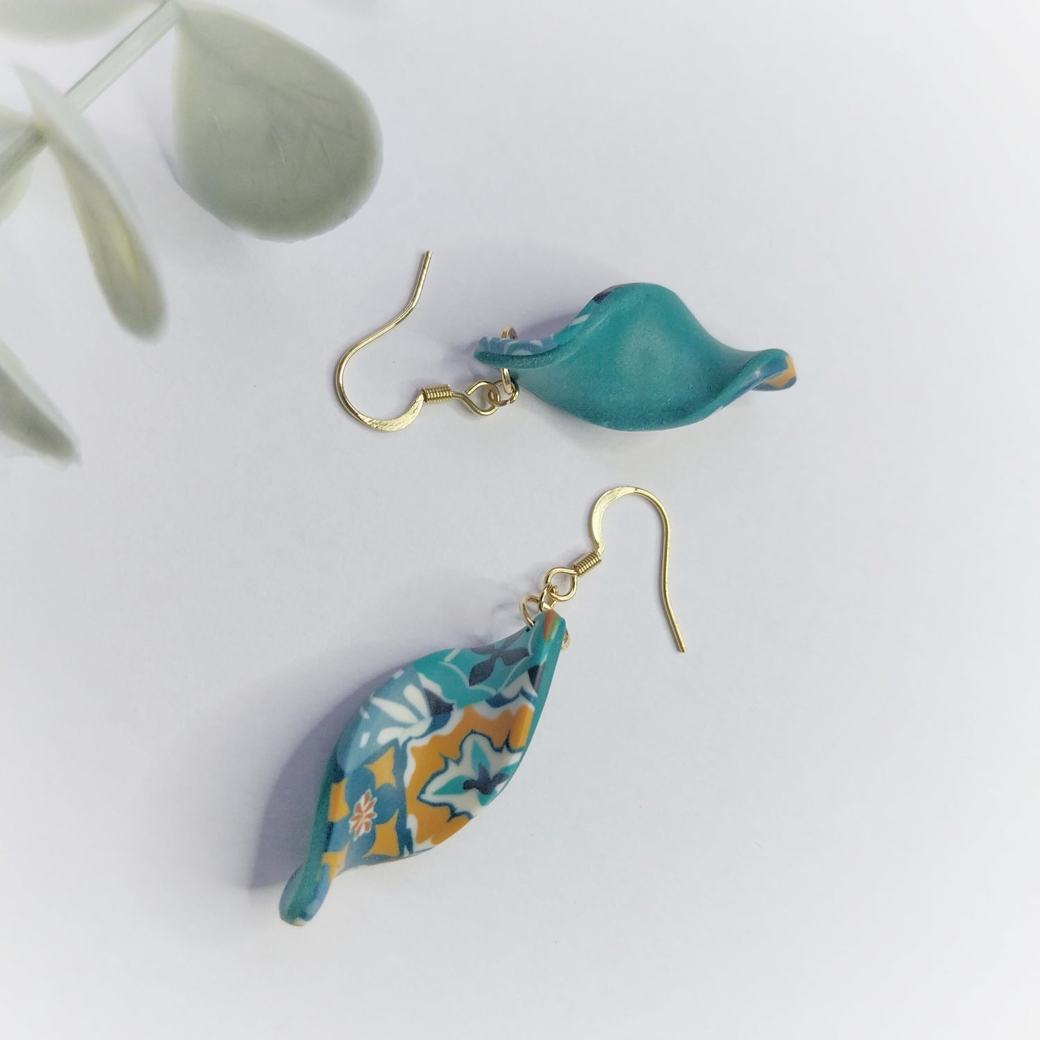 Medium Drop Earrings