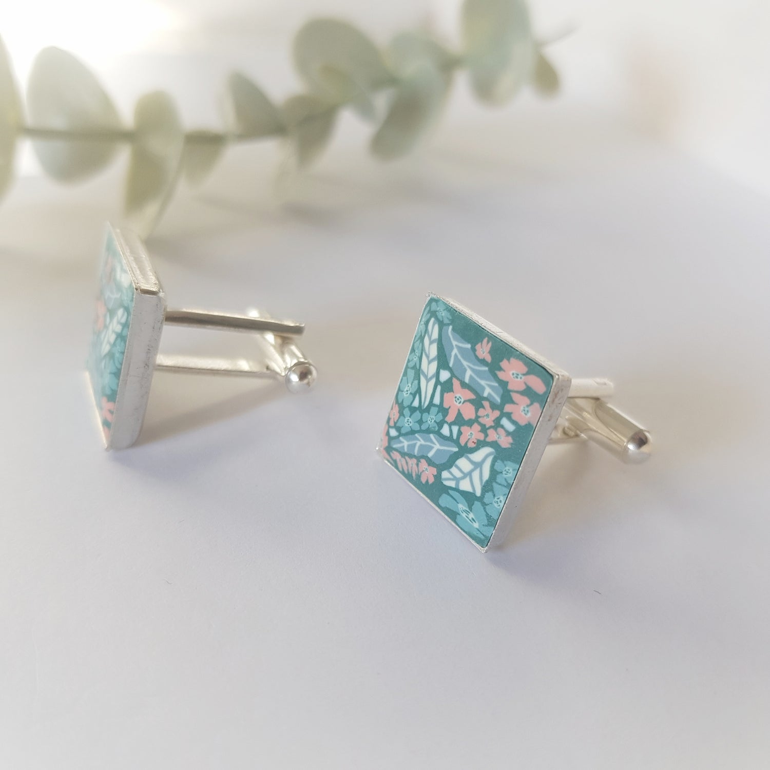Cufflinks