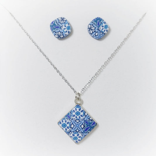 Blue Stud and Pendant Gift Set