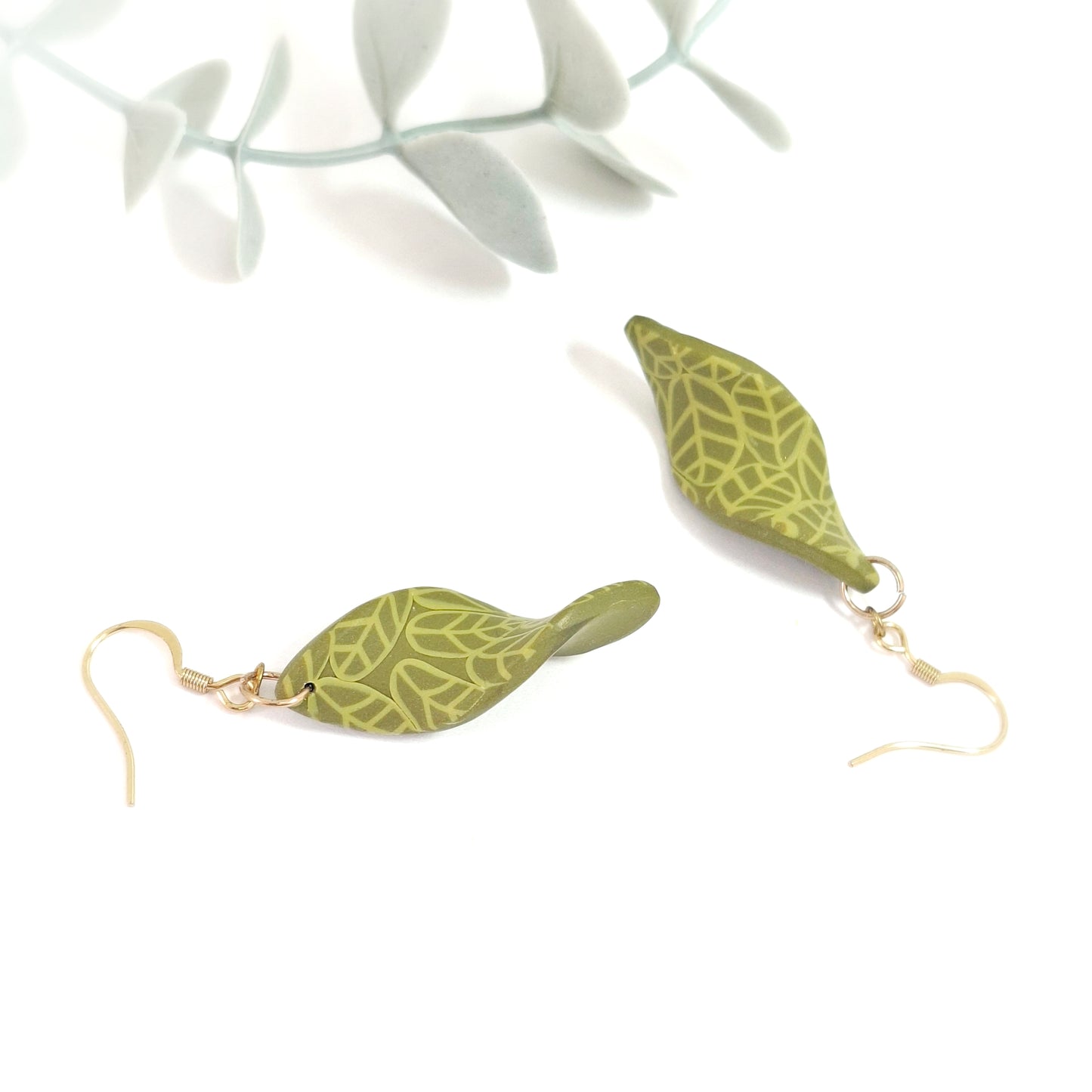 Vanessa Earring - Green Leaves