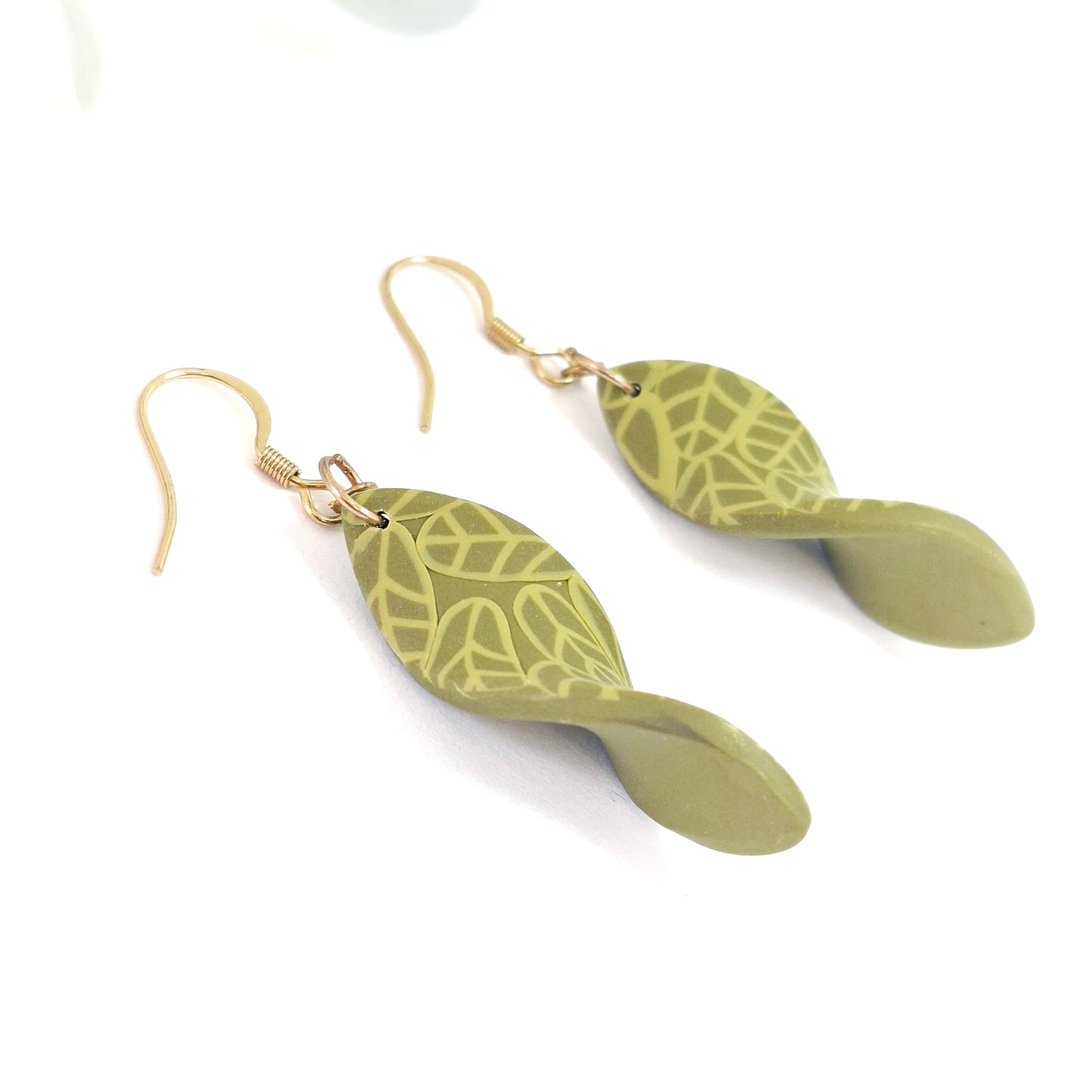 Vanessa Earring - Green Leaves