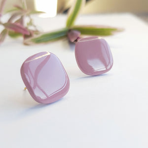 Signature Studs in Dusty Pink